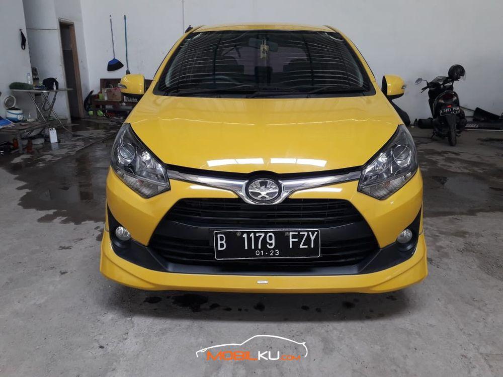 Mobil Toyota Agya 2017