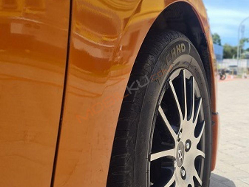 Mobil Hyundai Avega 2015