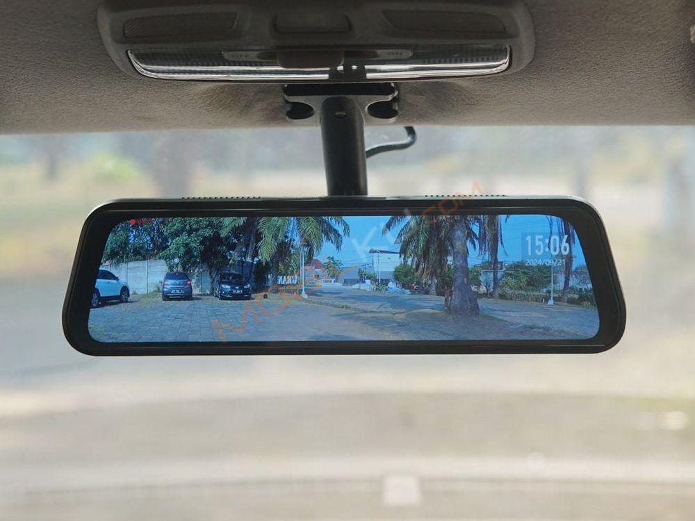 Mobil Suzuki XL7 2023