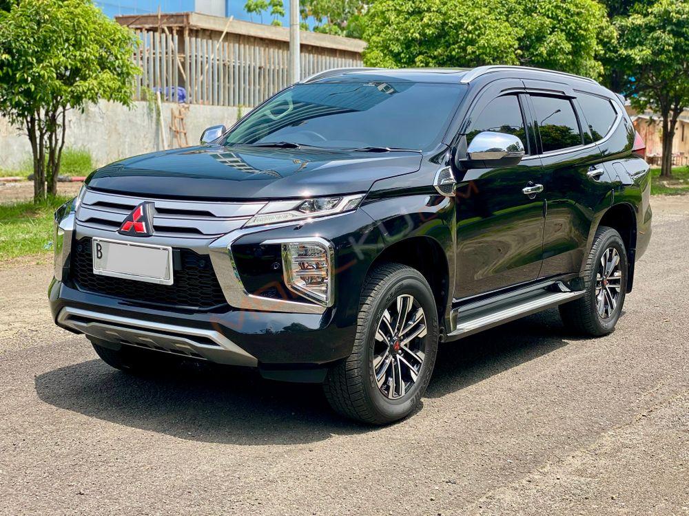 Mobil Mitsubishi Pajero Sport 2023