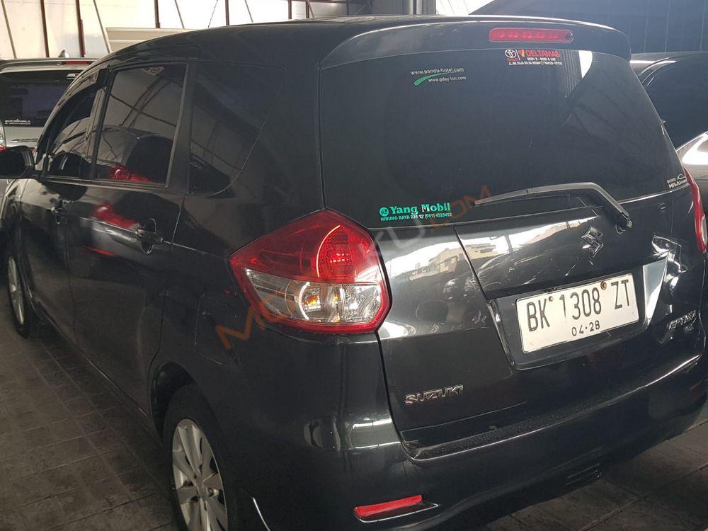 Mobil Suzuki Ertiga 2013