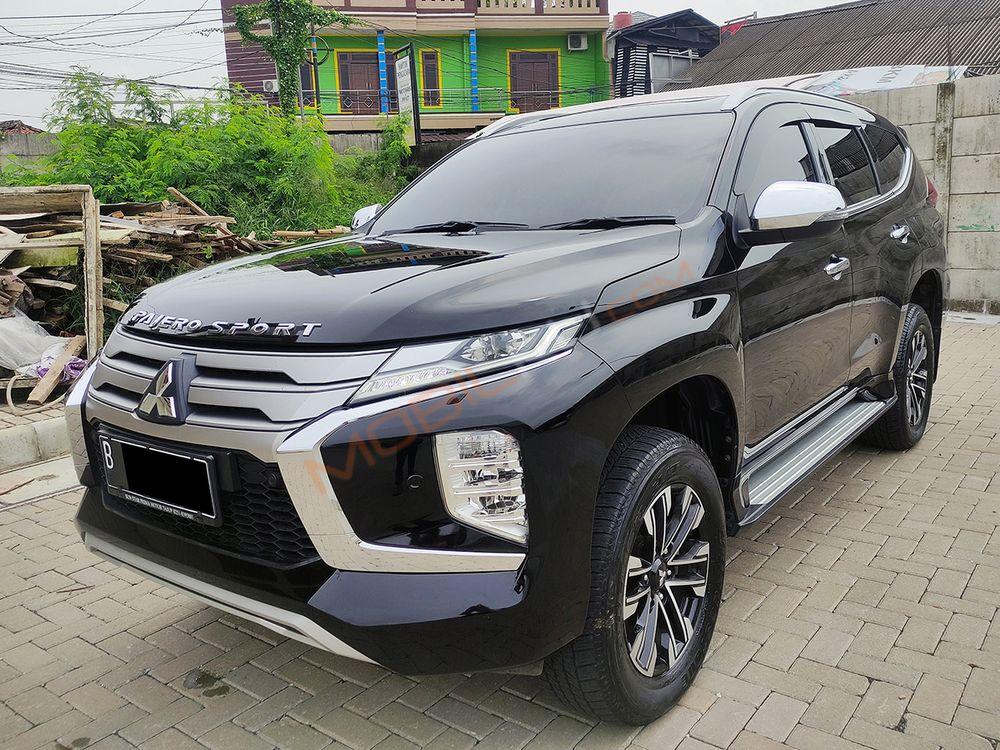 Mobil Mitsubishi Pajero Sport 2022
