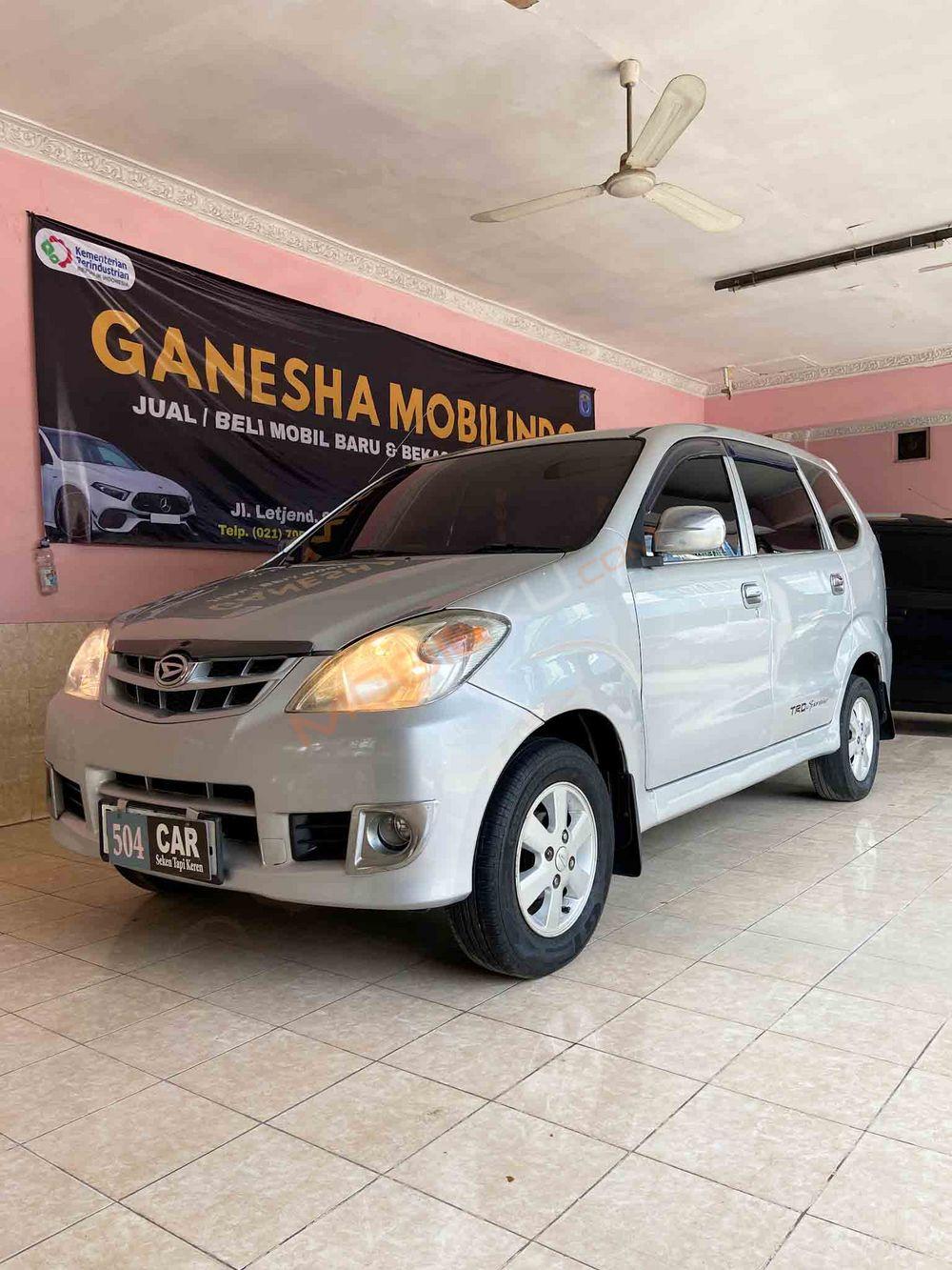Mobil Daihatsu Xenia 2007