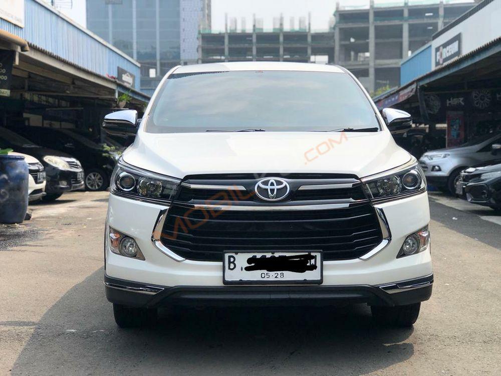 Mobil Toyota Kijang Innova 2018