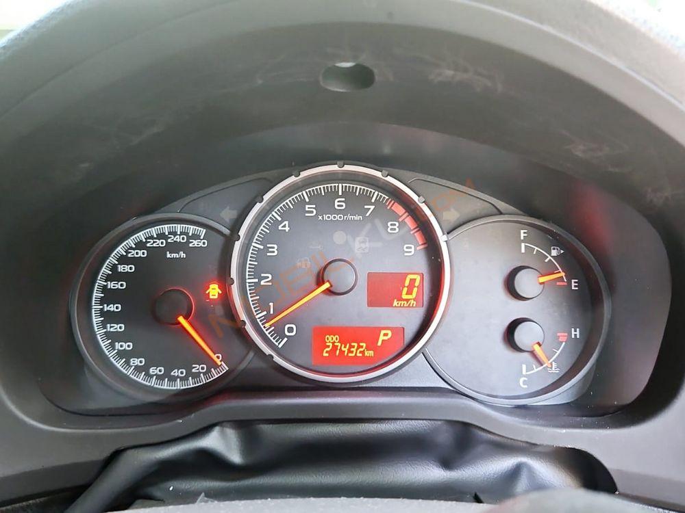 Mobil Subaru BRZ 2013