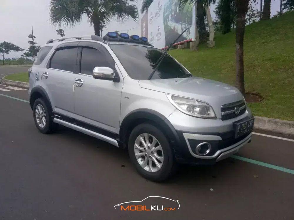 Mobil Daihatsu Terios 2014