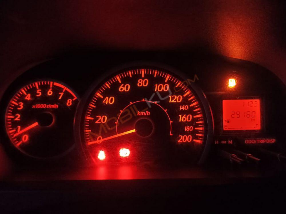 Mobil Toyota Calya 2018