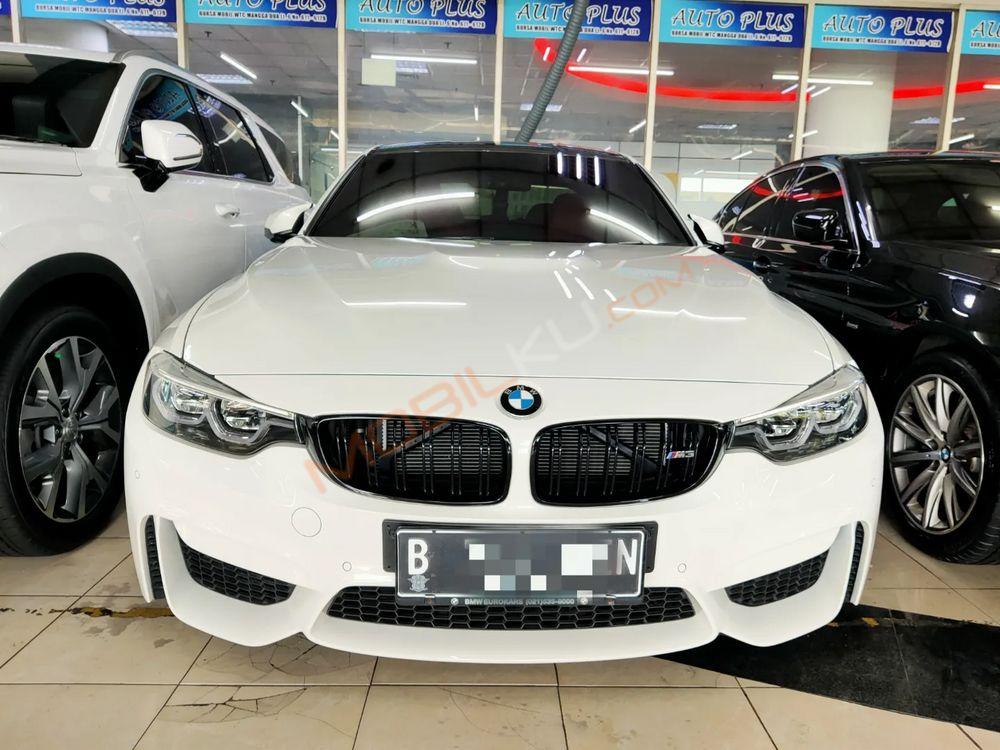 Mobil BMW 3 Series 2017