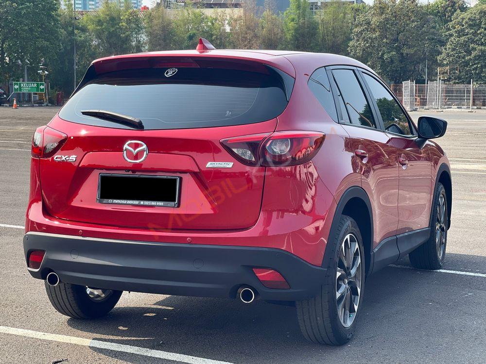 Mobil Mazda CX-5 2015