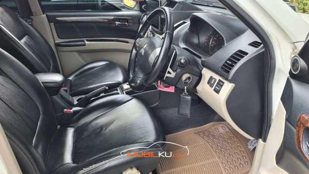 Mobil Mitsubishi Pajero Sport 2014