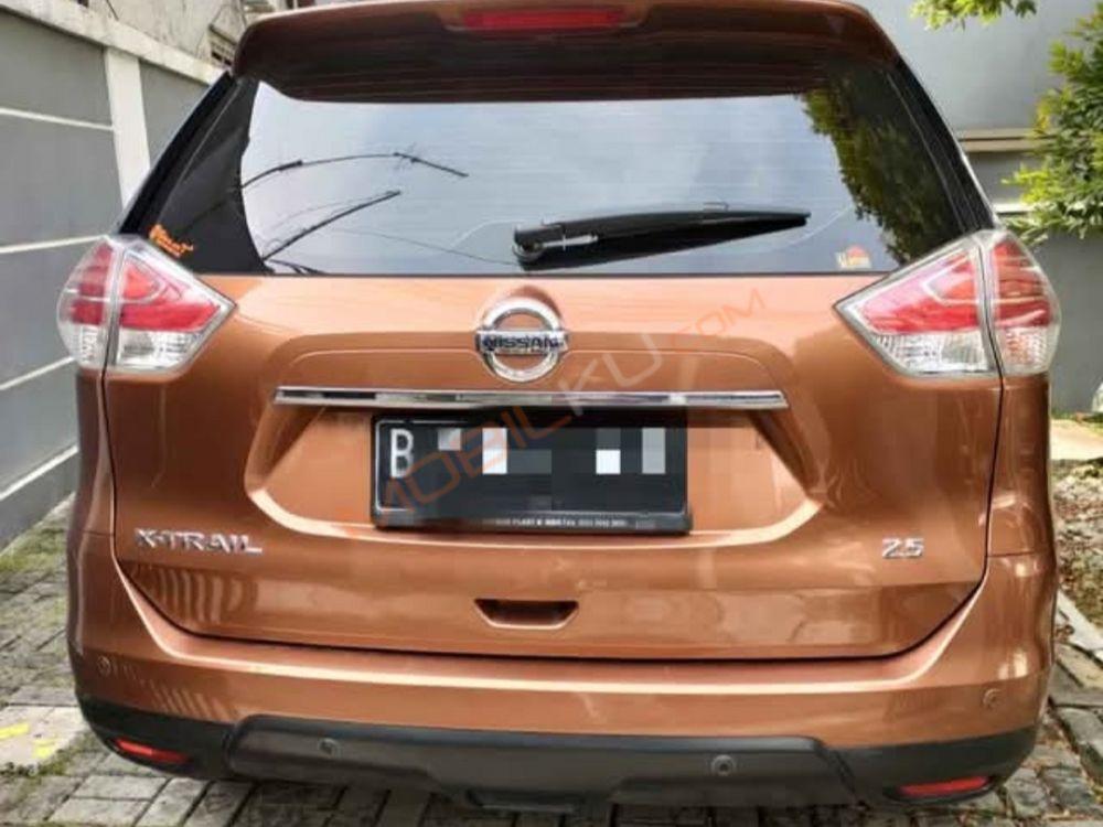 Mobil Nissan X-Trail 2016