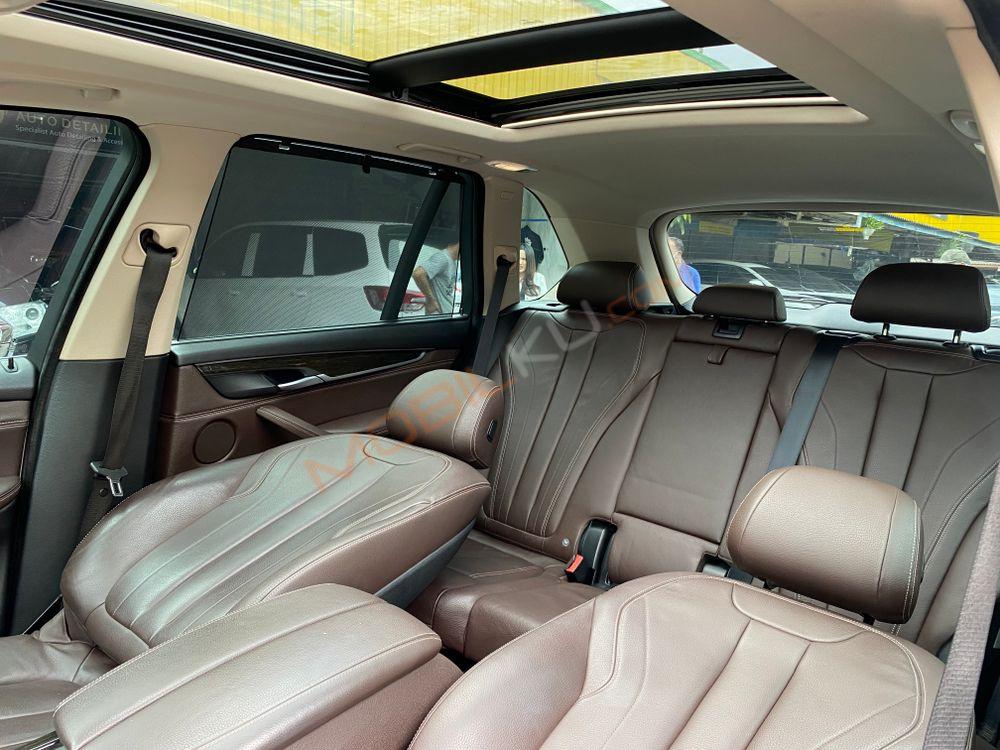Mobil BMW X5 2017