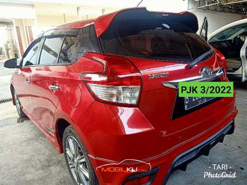 Mobil Toyota Yaris 2016