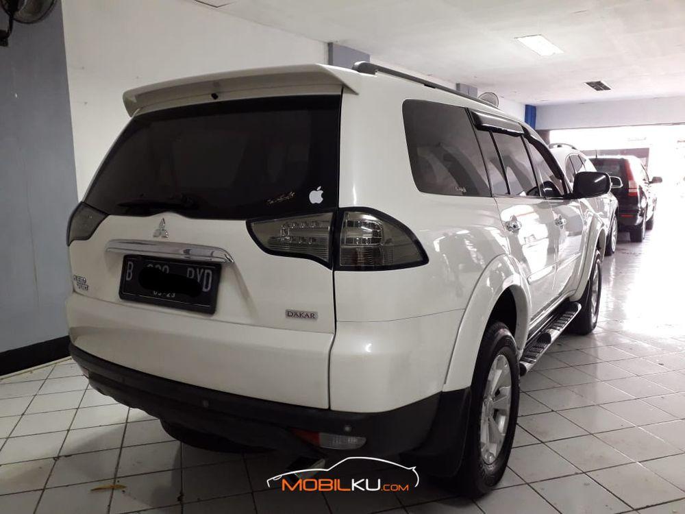 Mobil Mitsubishi Pajero Sport 2013