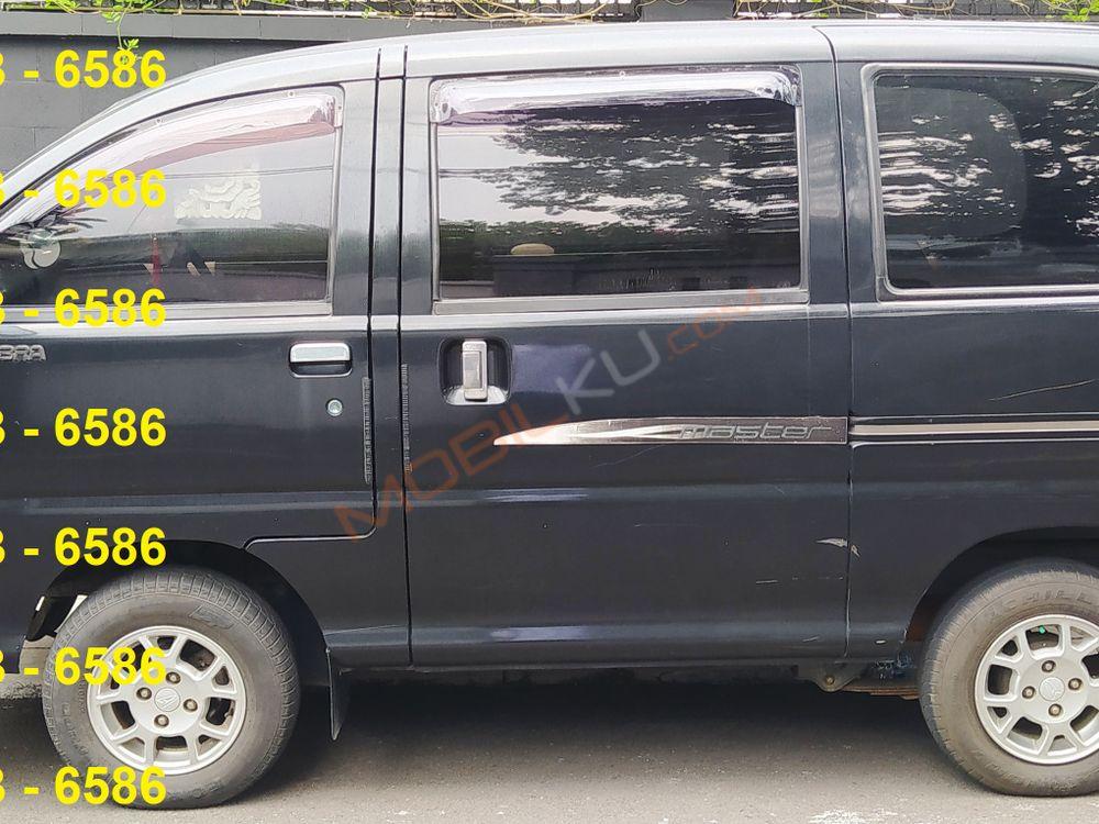 Mobil Daihatsu Zebra 2006
