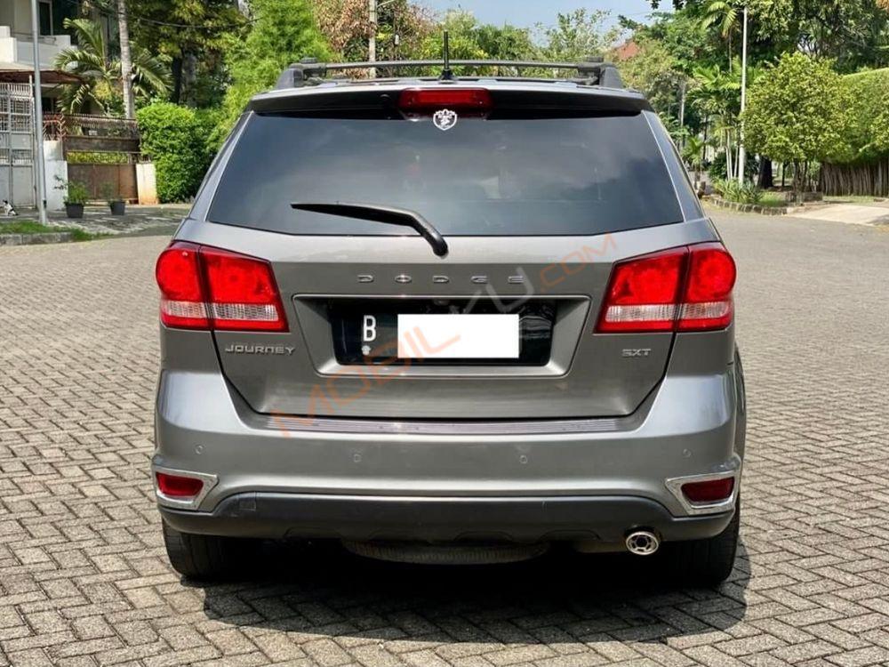 Mobil Dodge Journey 2013