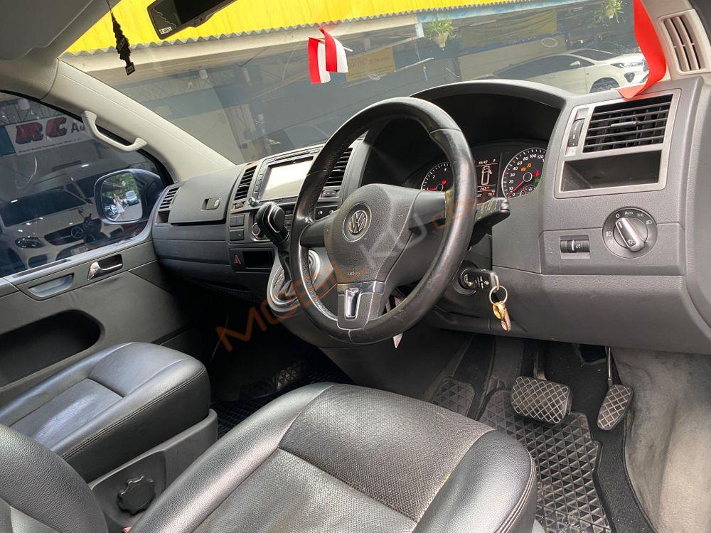 Mobil Volkswagen Caravelle 2014