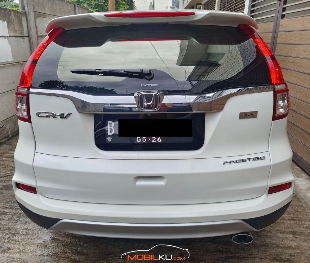 Mobil Honda CR-V 2016