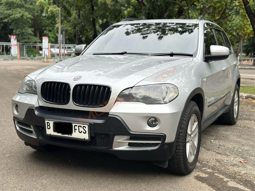 Mobil BMW X5 2008