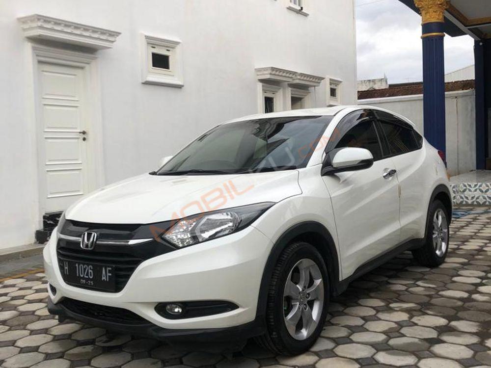 Mobil Honda HR-V 2015