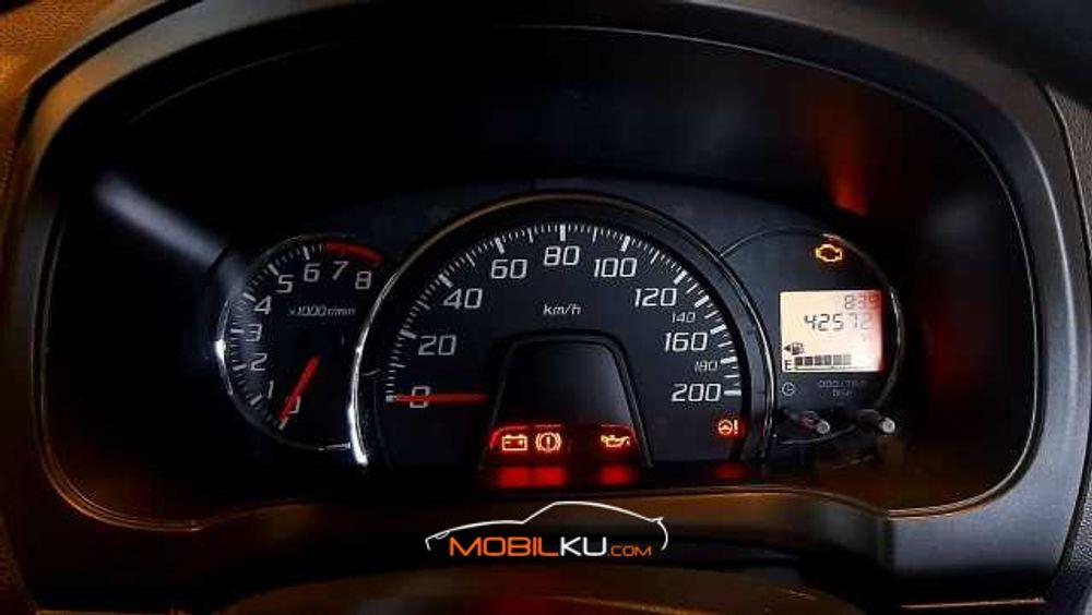 Mobil Daihatsu Ayla 2016