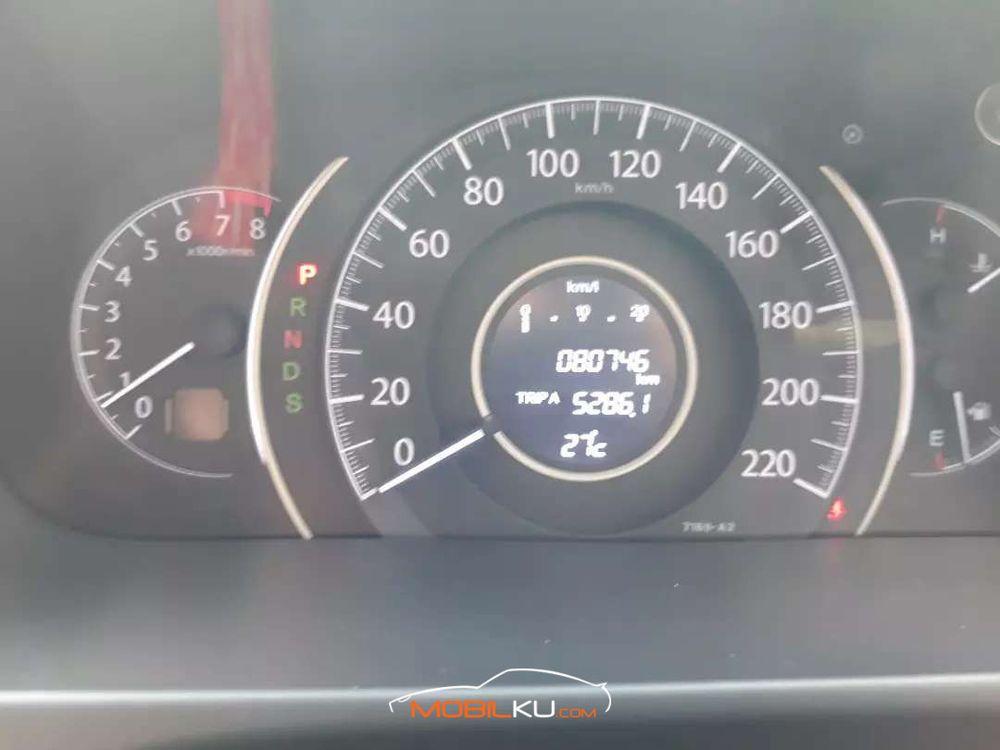 Mobil Honda CR-V 2012