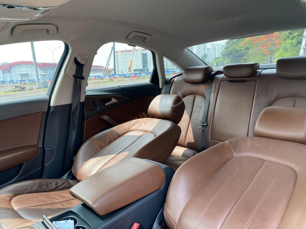 Mobil Audi A6 2013
