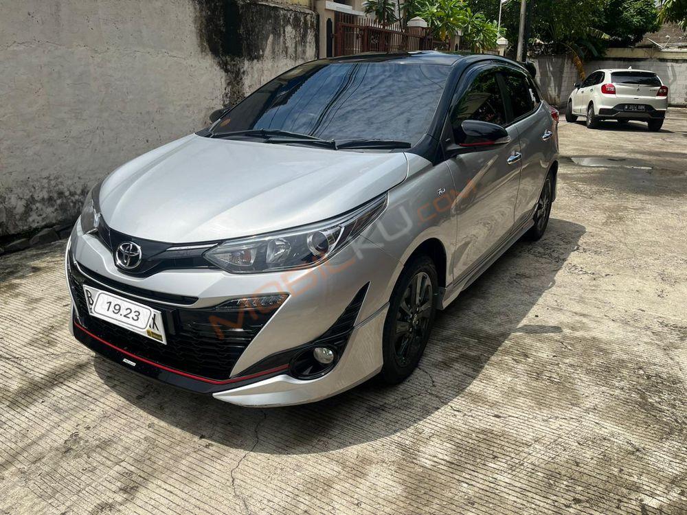 Mobil Toyota Yaris 2018