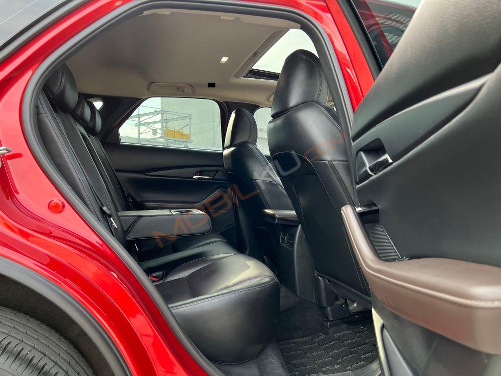 Mobil Mazda CX-30 2021