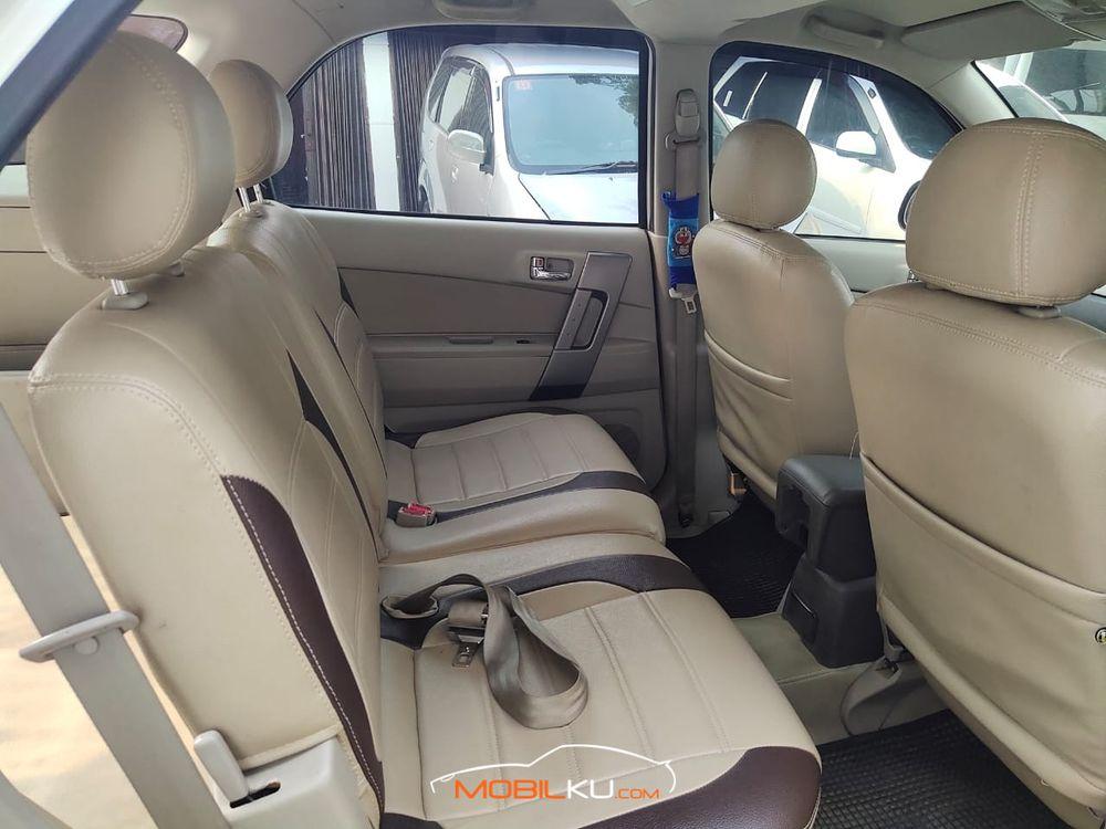 Mobil Toyota Rush 2013