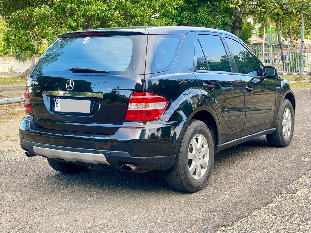 Mobil Mercedes-Benz ML 2006
