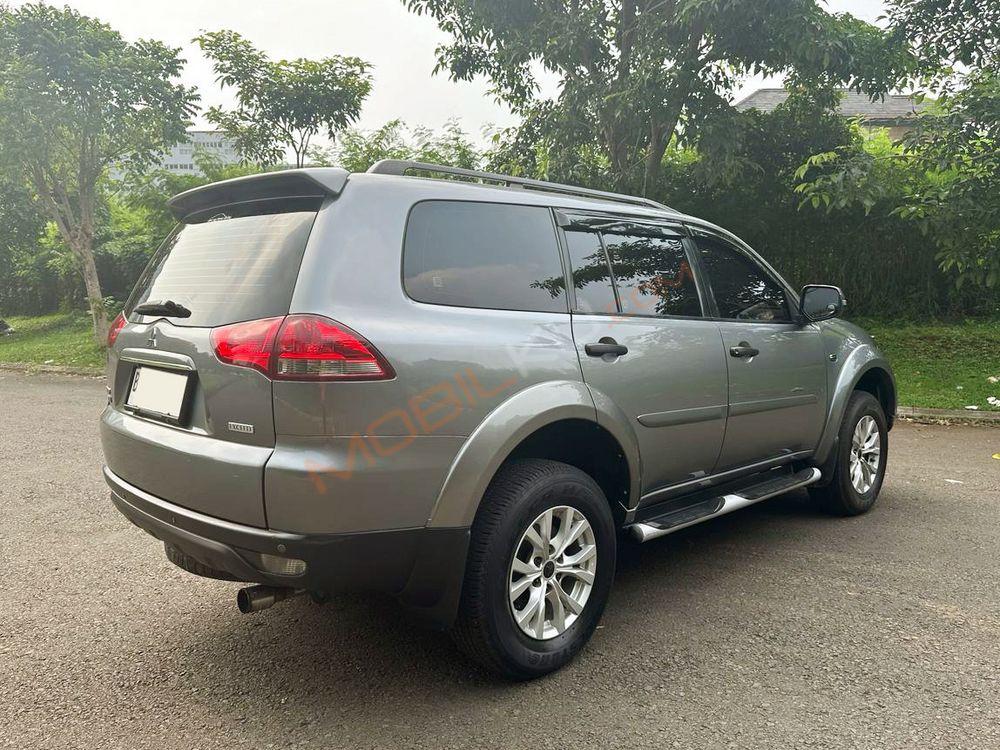 Mobil Mitsubishi Pajero Sport 2013