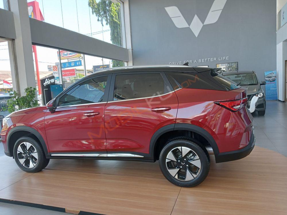 Mobil Wuling Alvez 2023