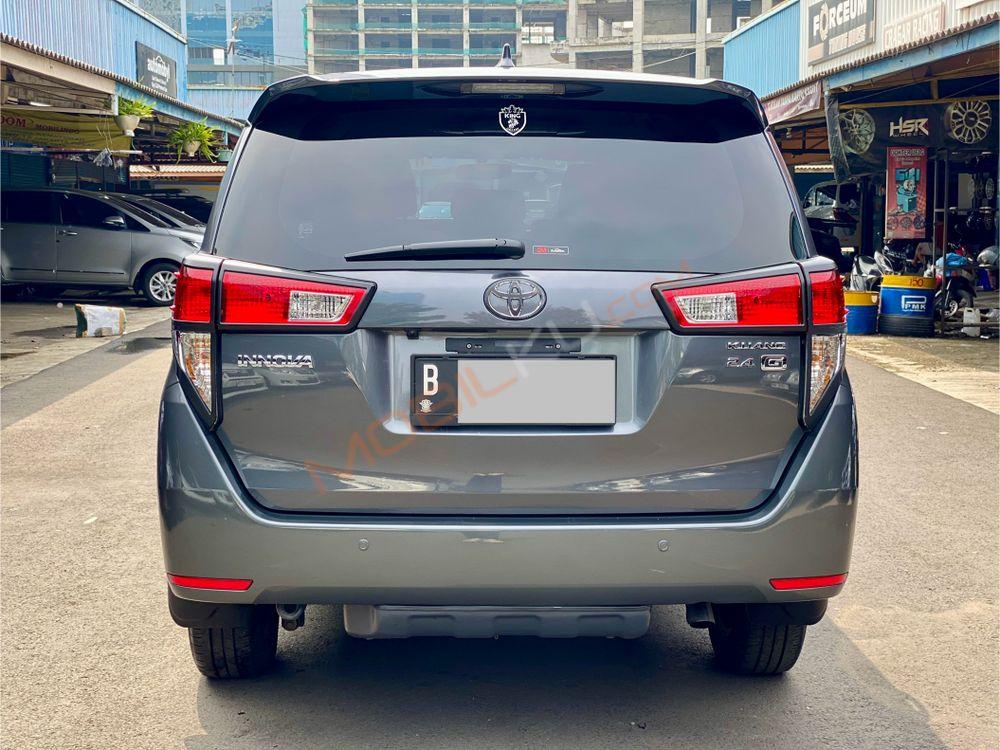 Mobil Toyota Kijang Innova 2022