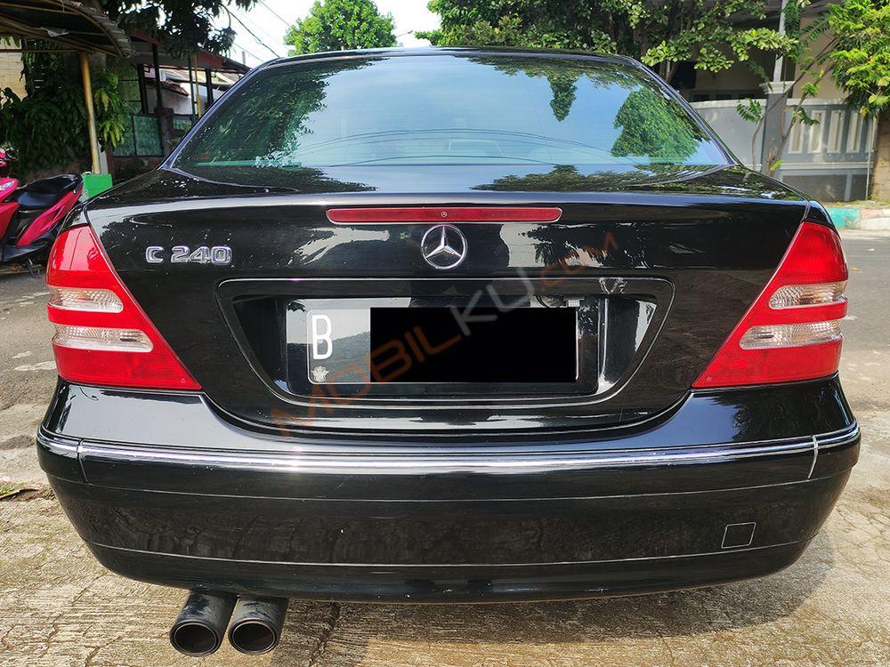 Mobil Mercedes-Benz C-Class 2003
