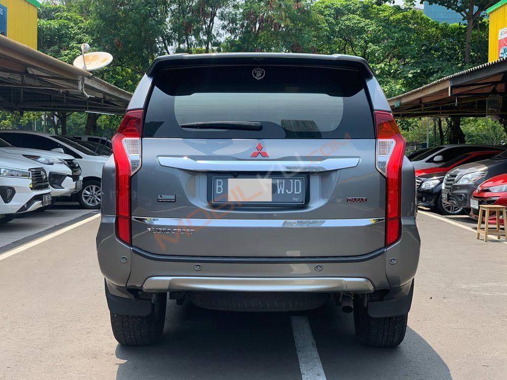 Mobil Mitsubishi Pajero Sport 2016