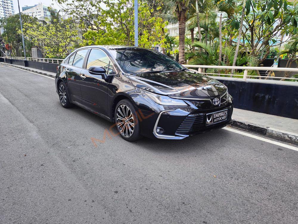 Mobil Toyota Corolla 2021