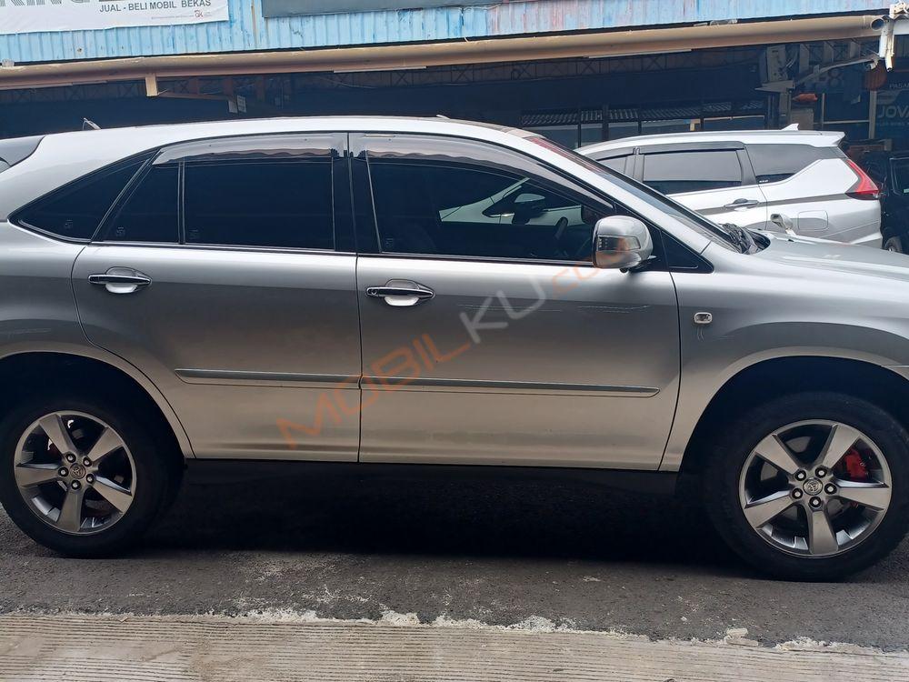 Mobil Toyota Harrier 2008