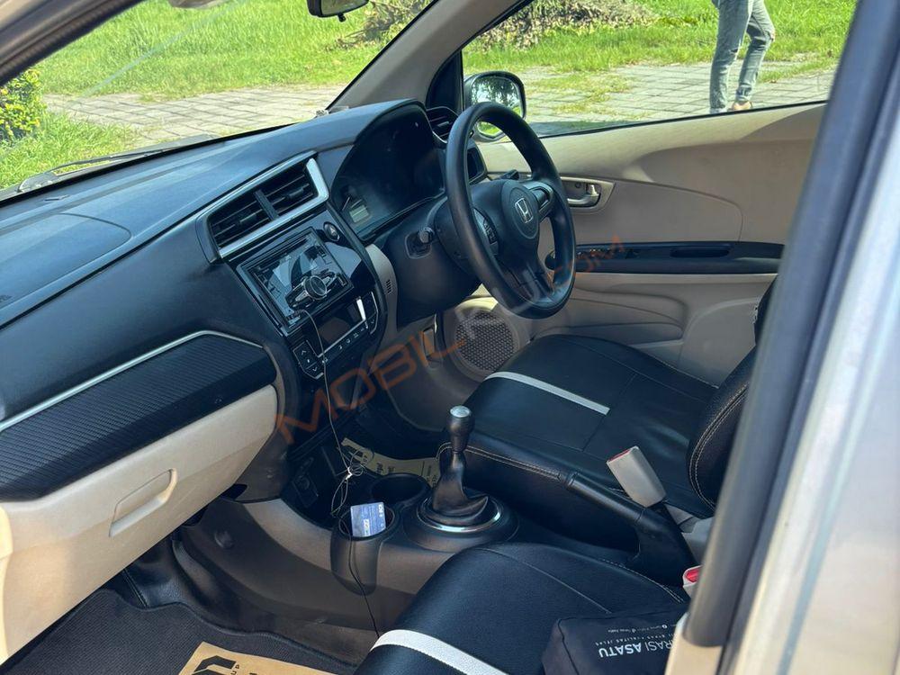 Mobil Honda Brio 2017