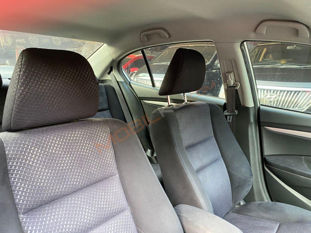 Mobil Honda City Sedan 2009