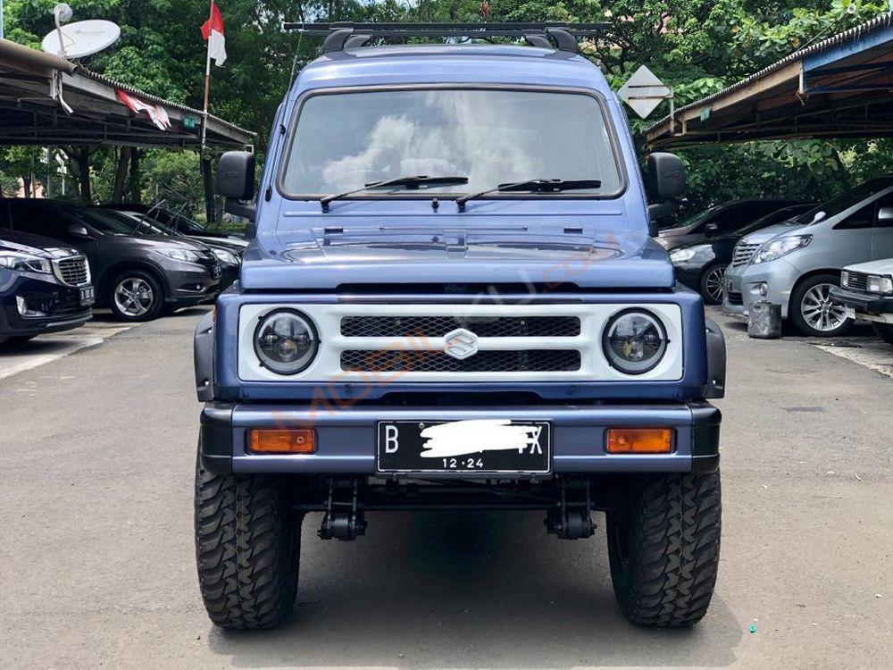 Mobil Suzuki Katana 2005