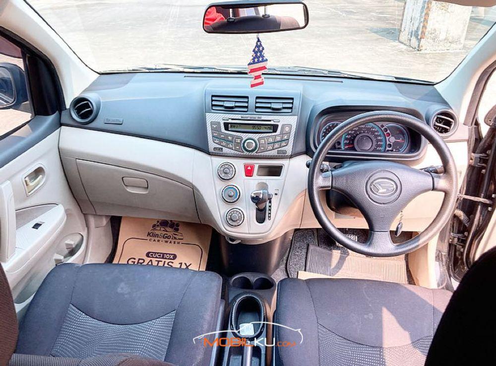 Mobil Daihatsu Sirion 2013