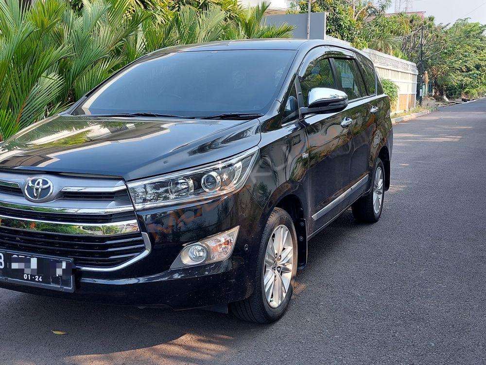 Mobil Toyota Kijang Innova 2018