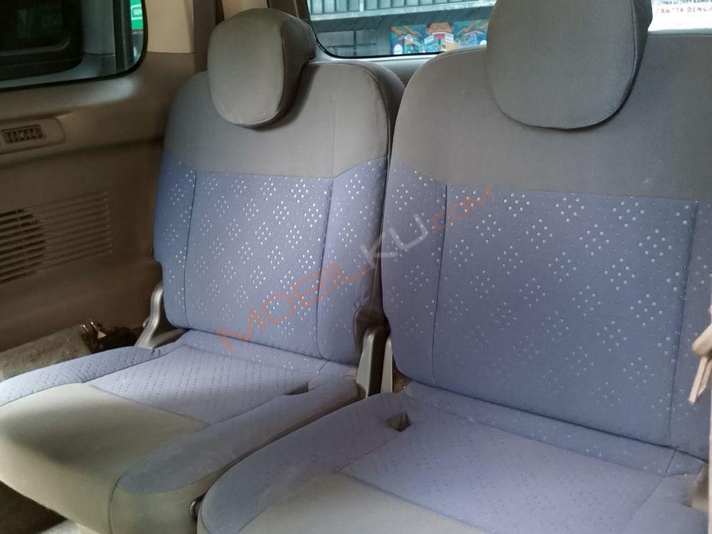 Mobil Nissan Evalia 2013