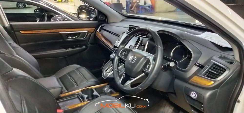 Mobil Honda CR-V 2017