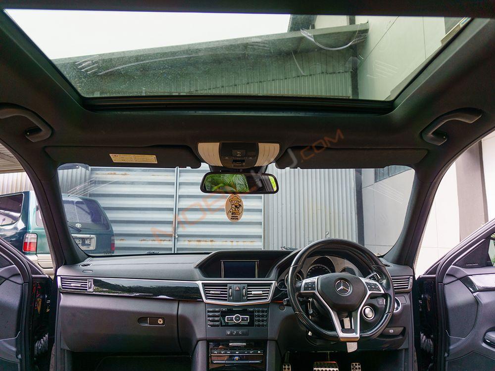 Mobil Mercedes-Benz E-Class 2013