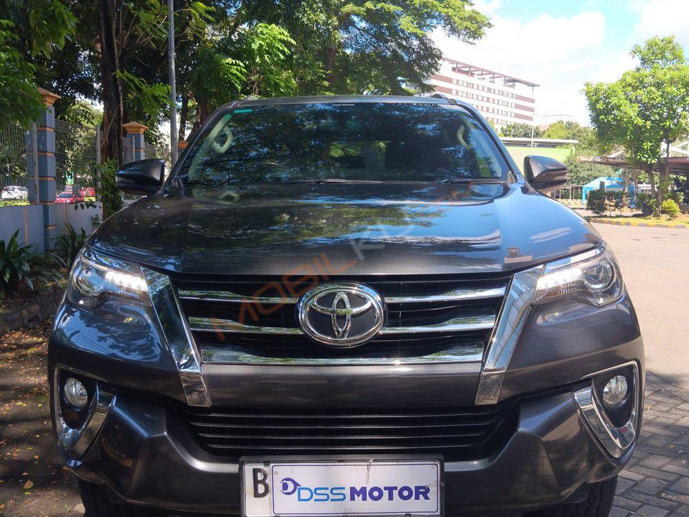 Mobil Toyota Fortuner 2020