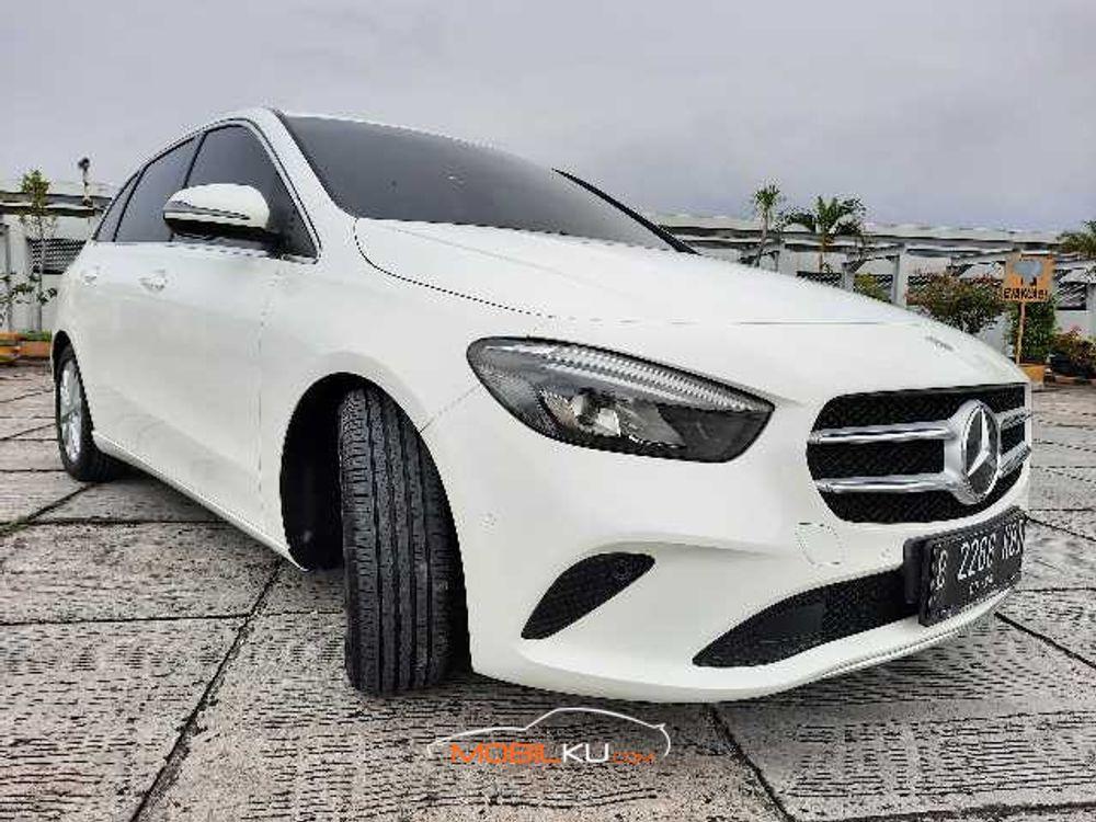 Mobil Mercedes-Benz B-Class 2018