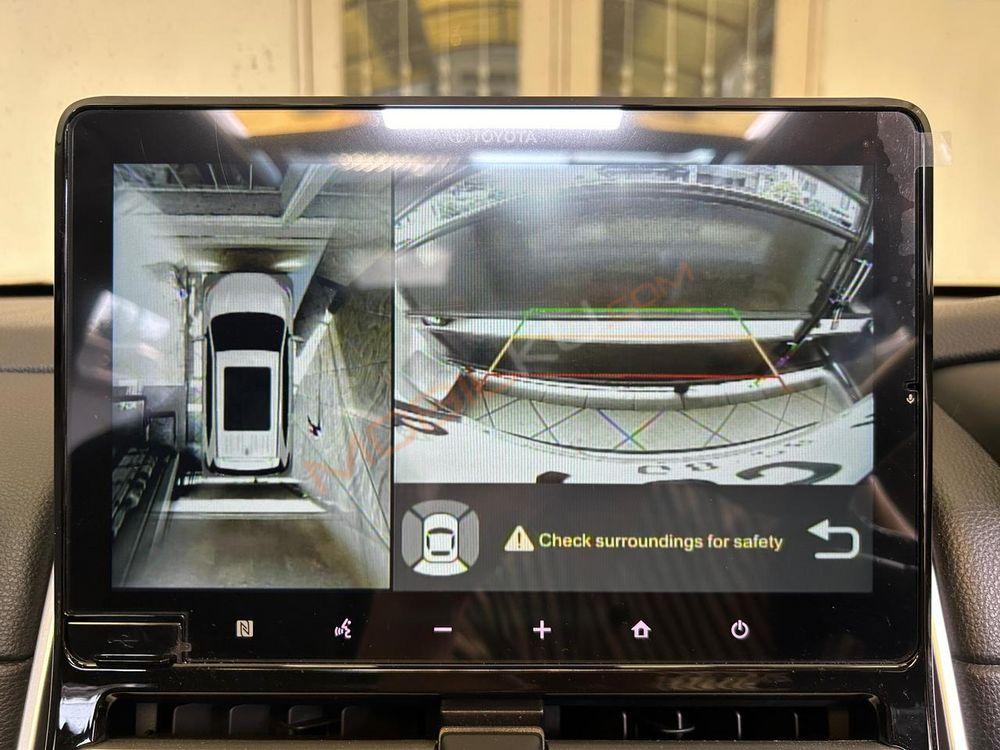 Mobil Toyota Kijang Innova Zenix 2023