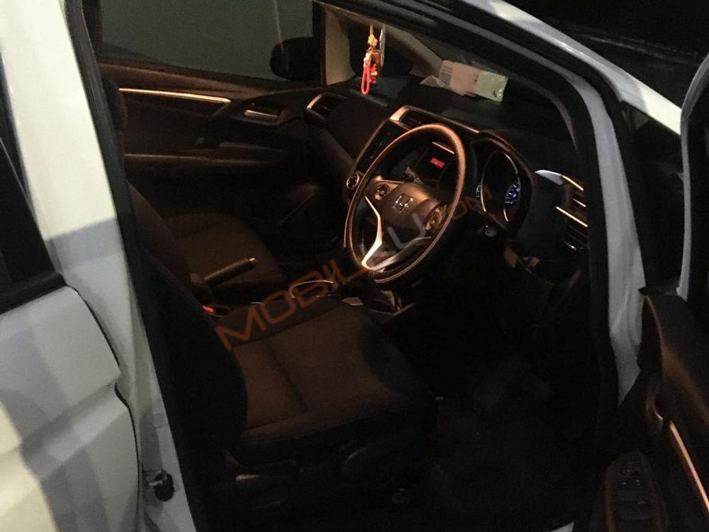 Mobil Honda Jazz 2015
